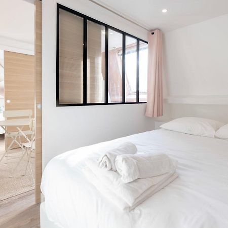 Amazing Apartment Under The Roof In Paris 8Th Εξωτερικό φωτογραφία