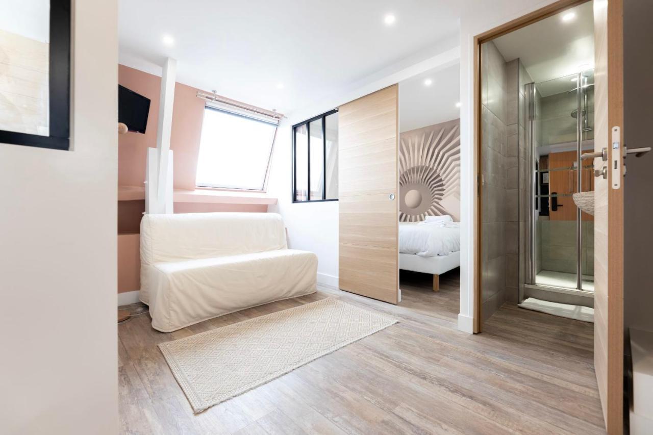 Amazing Apartment Under The Roof In Paris 8Th Εξωτερικό φωτογραφία