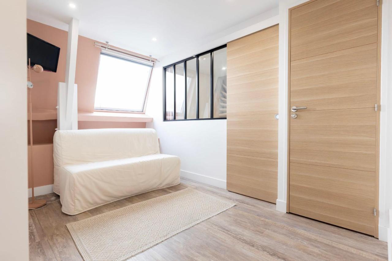 Amazing Apartment Under The Roof In Paris 8Th Εξωτερικό φωτογραφία